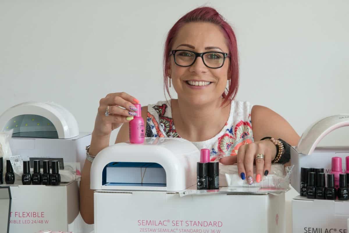 Semilac UK Academy Director Rebecca Abernethy