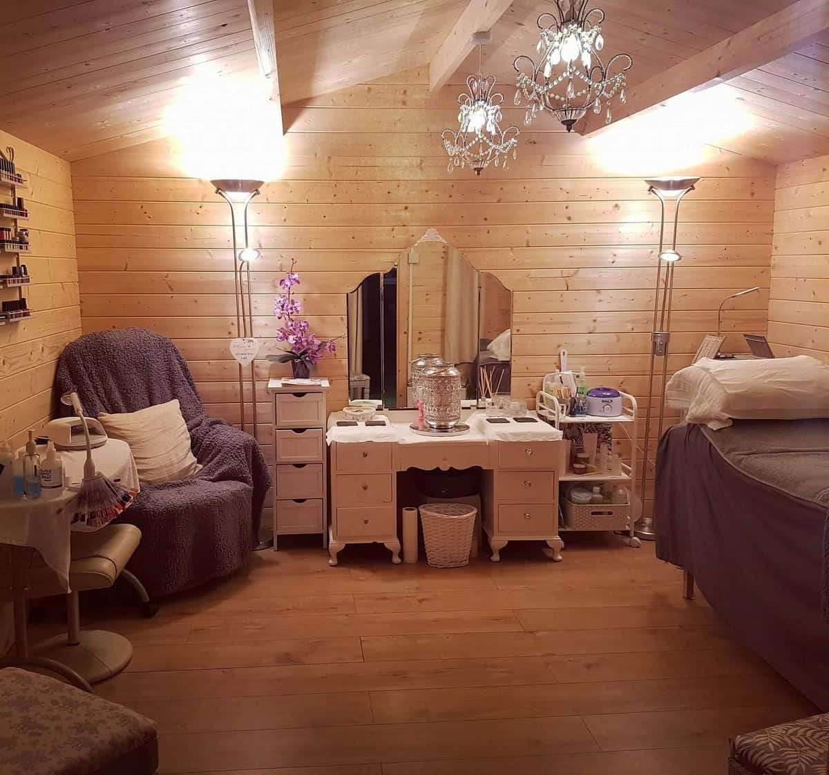 Claire's Cabin Nails & Beauty, Dorset