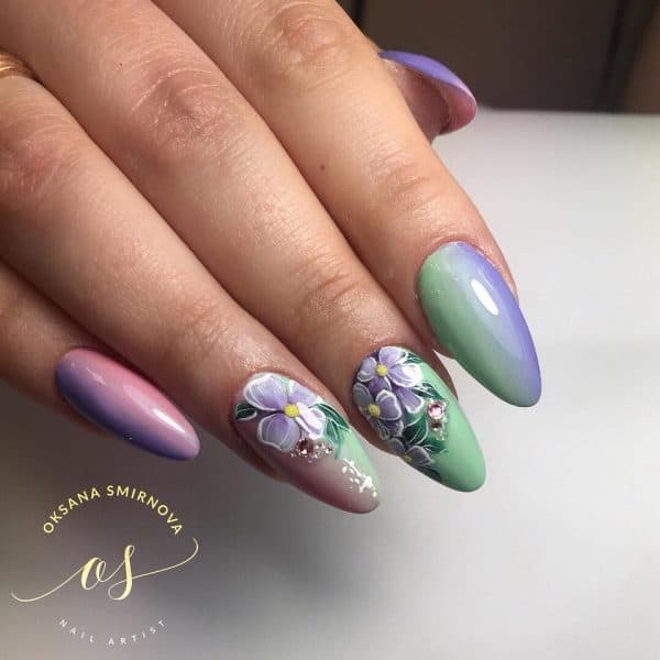 Oksana Smirnova nails