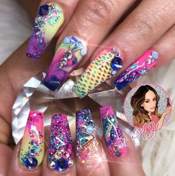 Alisha Halliwell showcases a variety of tropical tones 