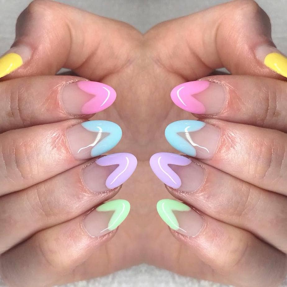 Lauren Holmes detail hearts in sweet pastel tones