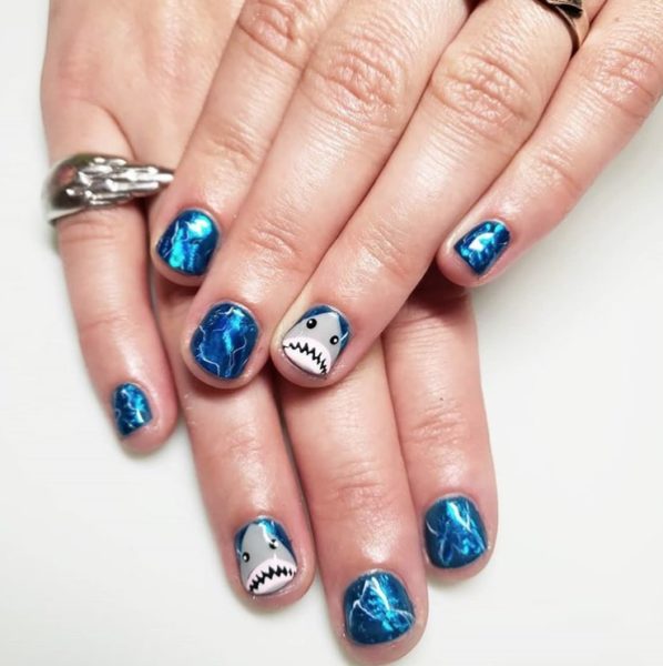 Estasha at Heart & Sol Nails creates a watery effect 