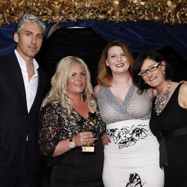 SSAS16_11 Nail Stylist