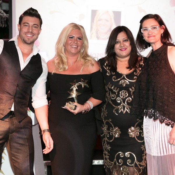 SSAS17_9 Nail Stylist