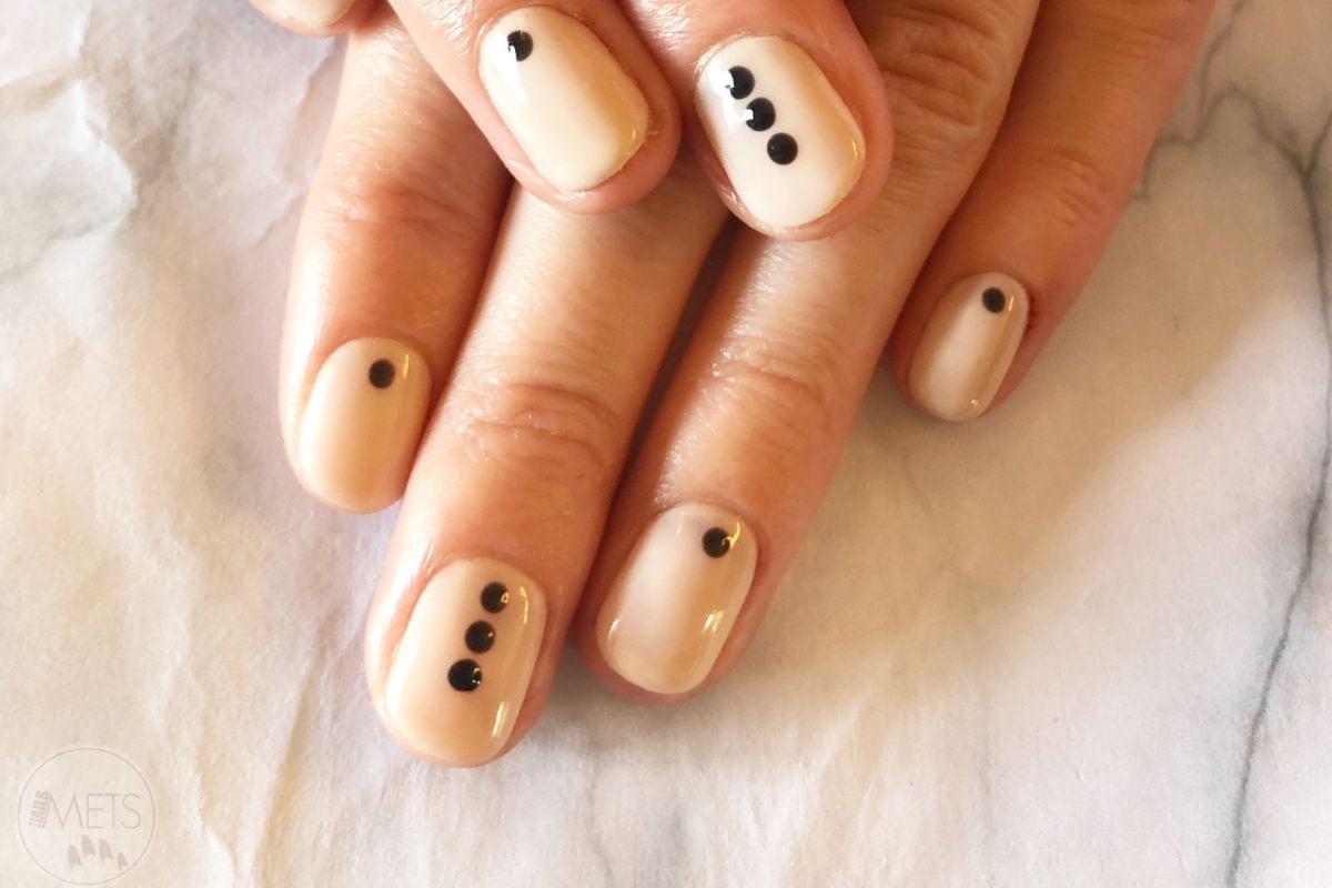 Metta Francis Nail Art