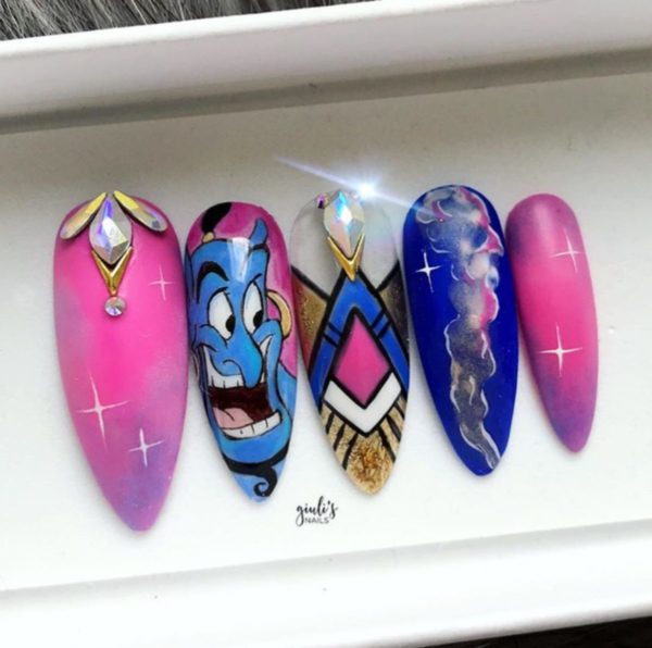 @giulisnails design sees shades of pink and purple to create magical looks