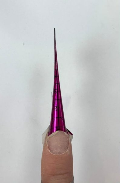 Form fit for a stiletto nail
