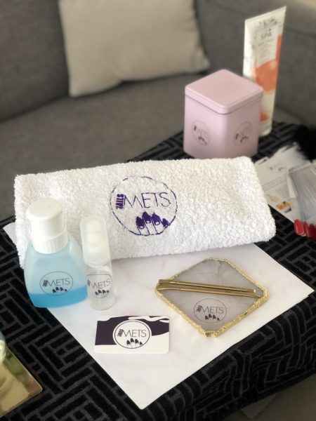 Metta's mobile nail setup