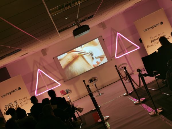 Salon System Sally Roadshow Event (2)