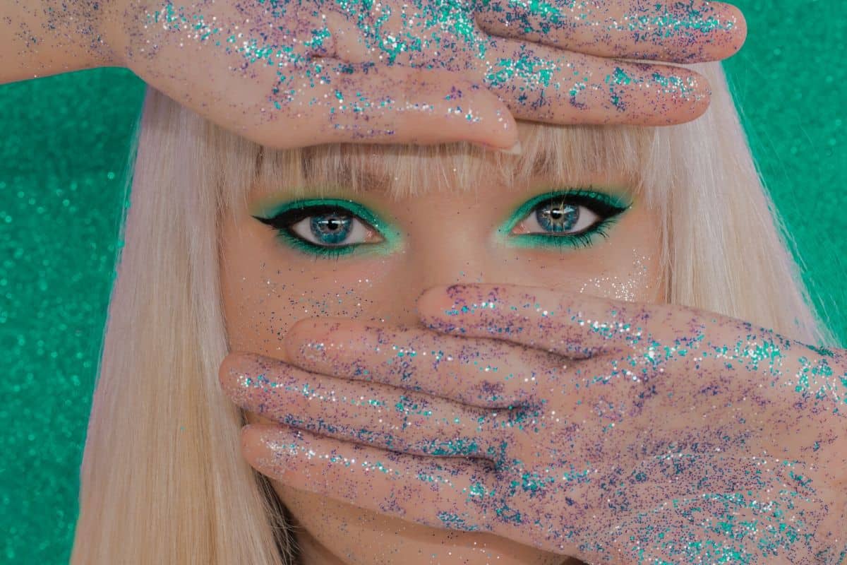 glitter beauty product