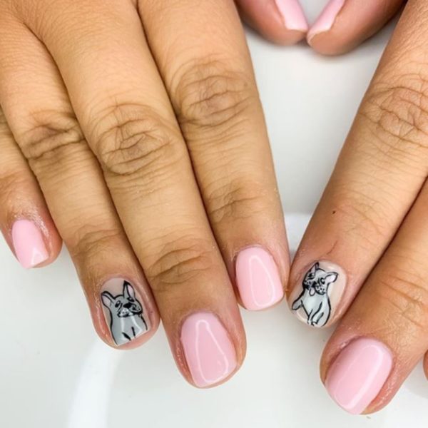 The French bulldog features on this short pink set from @kassy_glosssociety