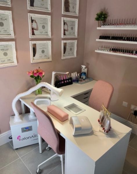 A nail salon featuring Vodex extraction unit