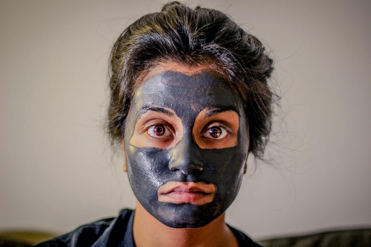 Face mask woman