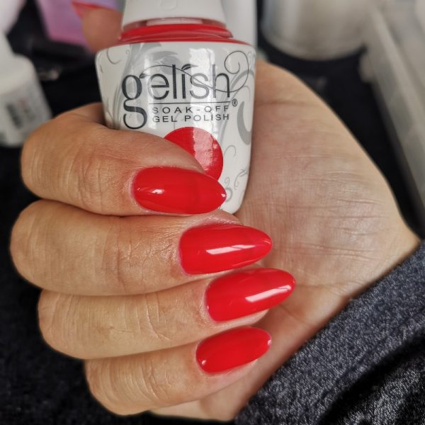 Gelish manicure 