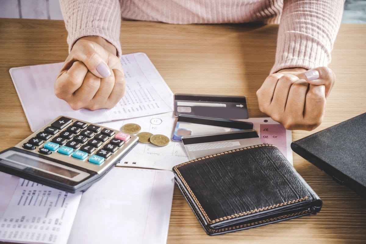 woman no money calculator