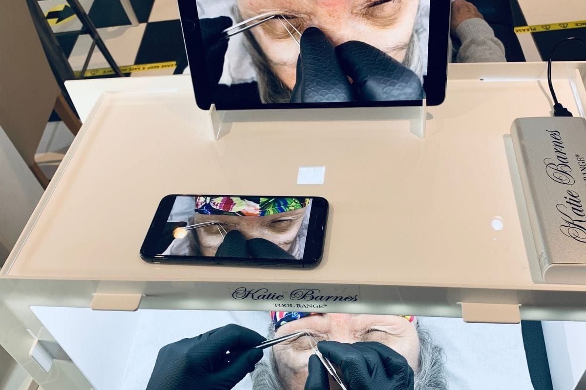 Katie Barnes lash tutorial KB Glow