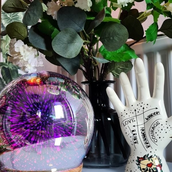 alex website square 600x600px (5)