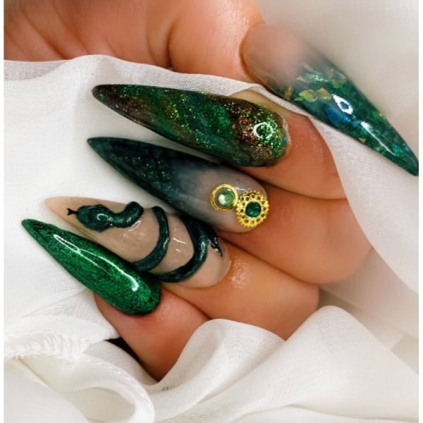 danielle quirke upload1 0d8097d4 d16a 495f 9c03 b28d2ccc5be4