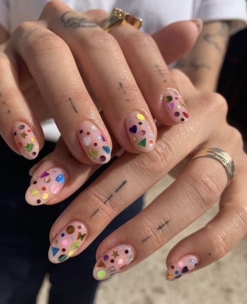 nataszija moore shape nails