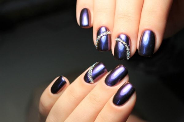light reflection nails