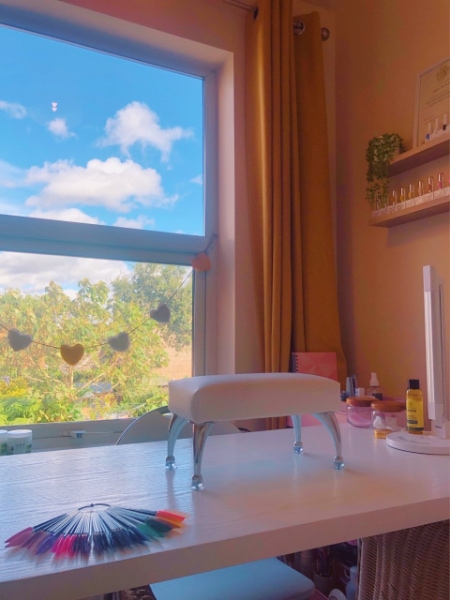 lauren jackson desk window shot