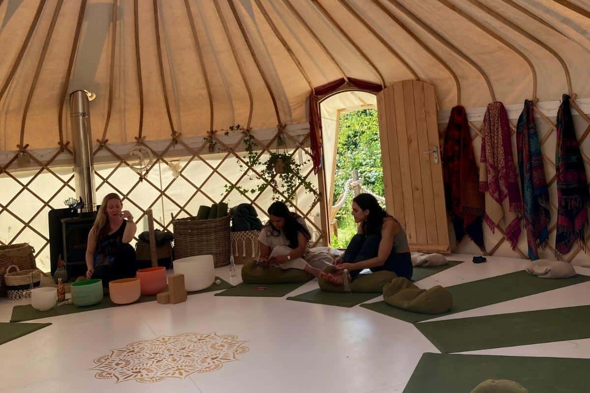 evolve beauty uk sustainability symposium wellness retreat header pic