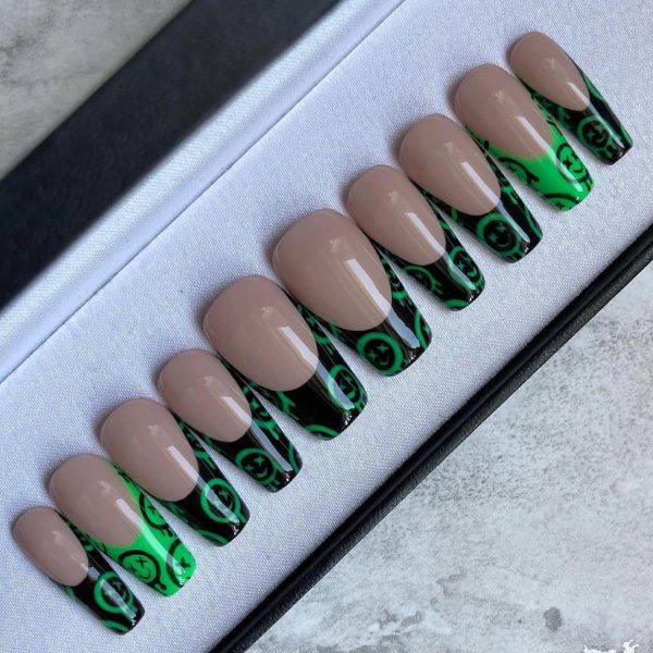 @msk.nails.pressonnails