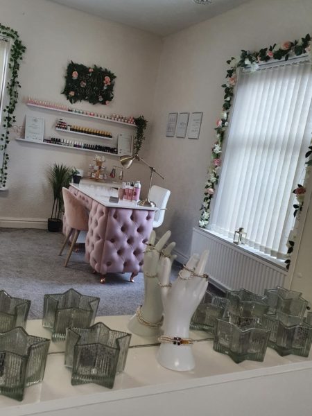 Chantelle Louise Nails-Beauty-Holistics-Training salon 9