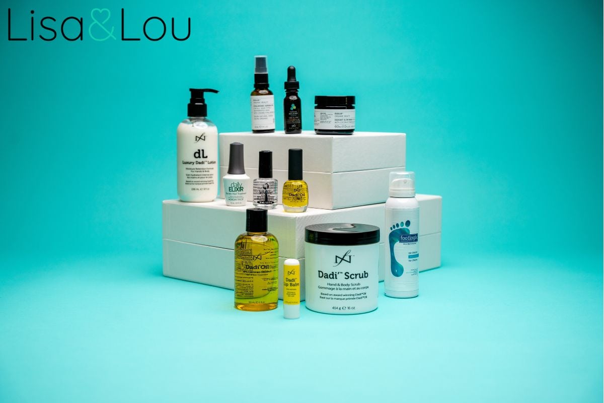 lisa and lou louella belle Web newsfeature template 1200x800px