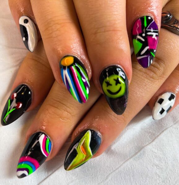 Tracey Hazeldon - "Loud and proud nails"