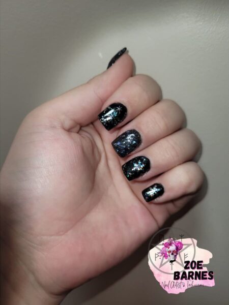 Zoe Johns predicts glitter nails to be popular