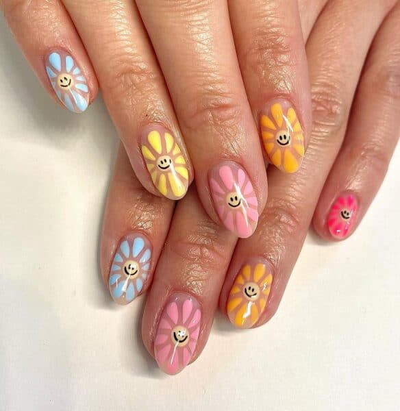 @allison.leger.arts creates a pretty pastel garden of smiles. 