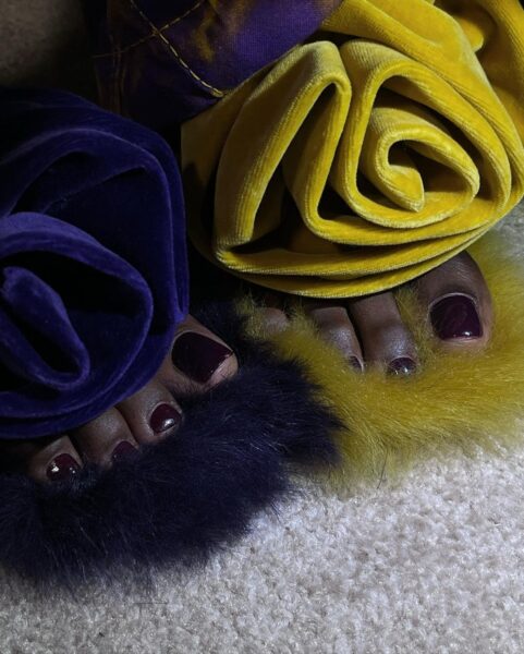 Nails for Burberry, led by Sylvie Macmillan. Image: @sylviemacmillan.nails