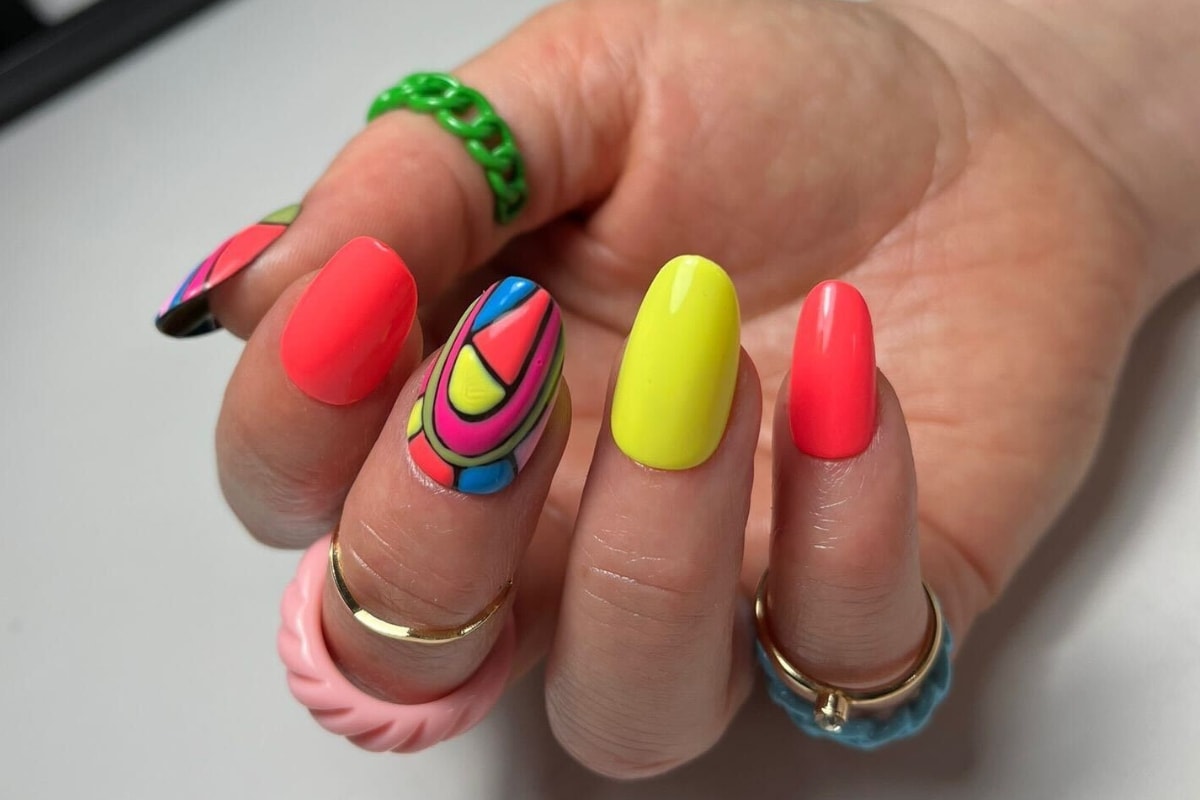 Zowie Biddiscombe artistic sunny daze header