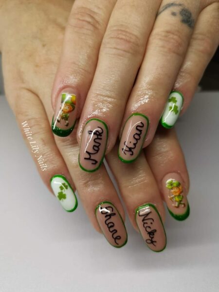 LWhite ASmith's nails for a Westlife concert