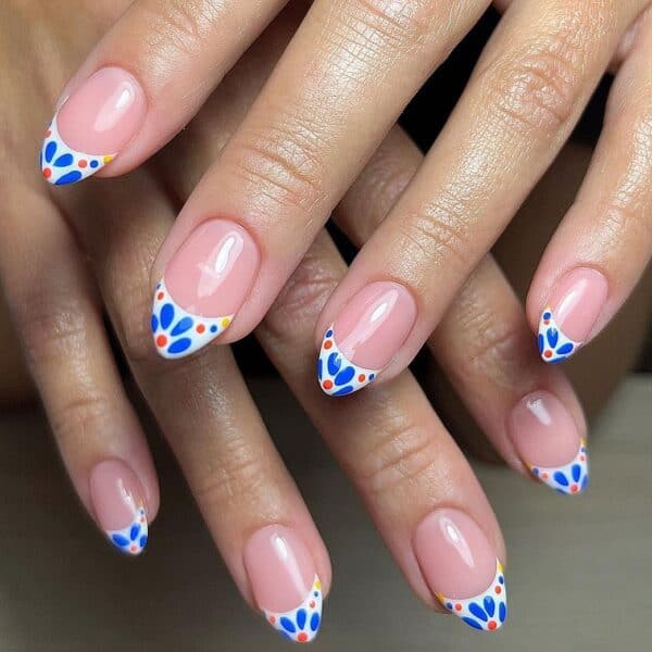 The French manicure gets a summer tile print makeover, courtesy of Newcastle-based Linz of @nail_gal__.
