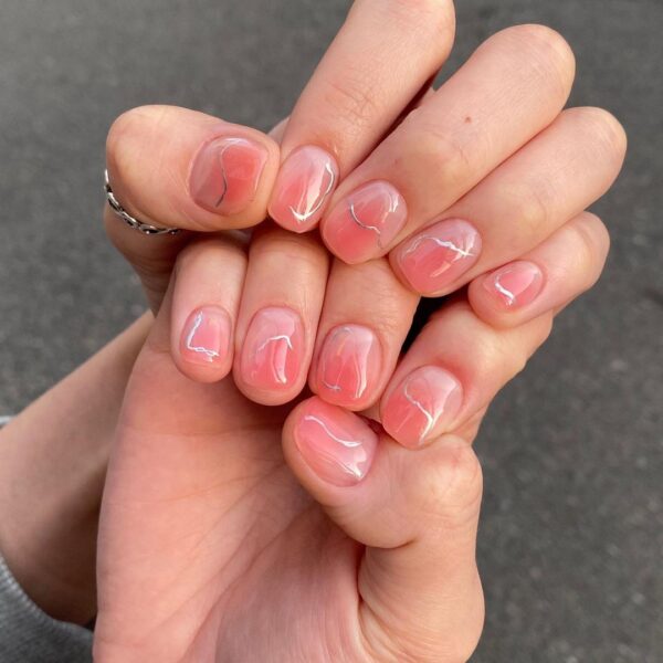 Abstract silver chrome details feature on this pretty in pink look by @yomyblair.