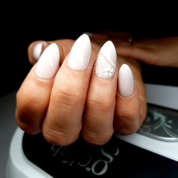 Monika Ferreira's lace-look nails.