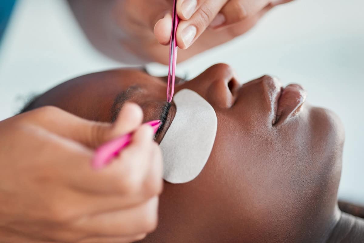 natural lashes header