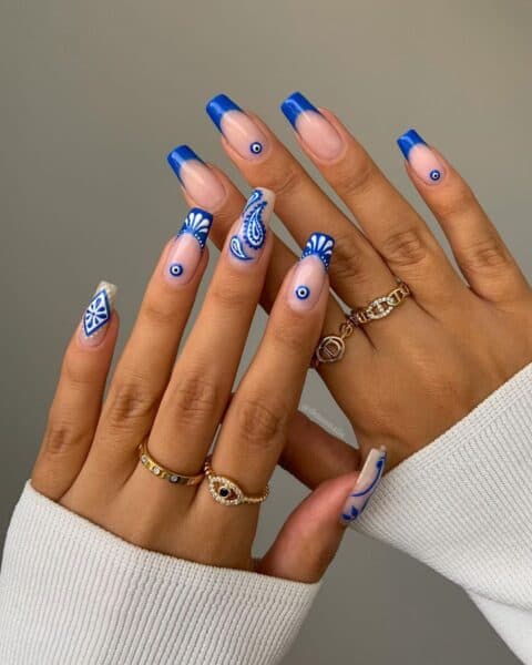 Image courtesy of Instagram.com/denasnails