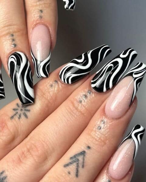 Emilyrobynnailartist