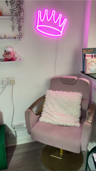 Eleven Kings Salon 2