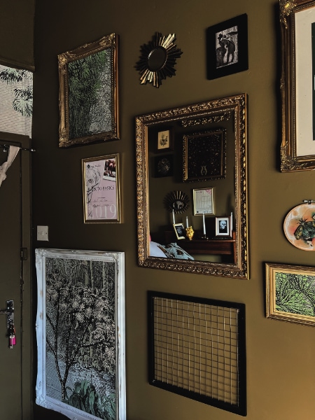 The Apothecary Room Salon 7