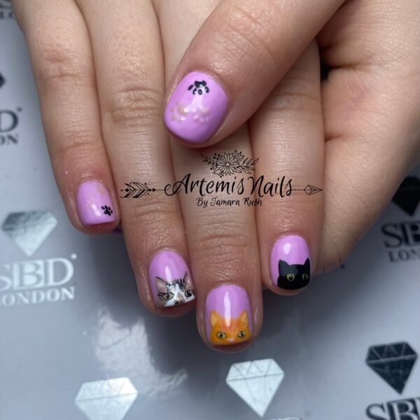 Image courtesy of Instagram.com/artemis_nails_by_tamara_rush