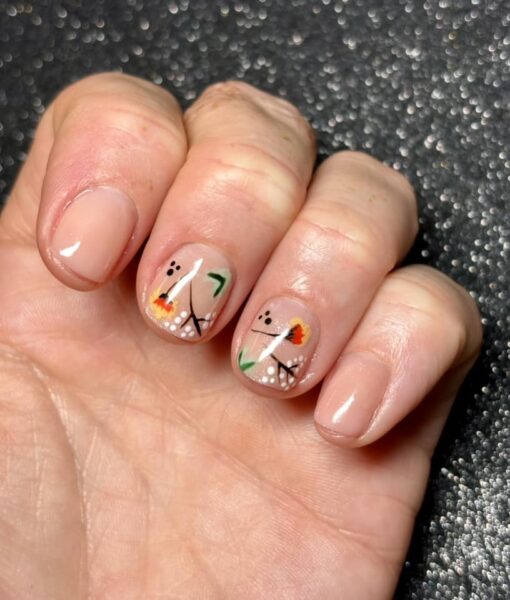 Blooming Nails