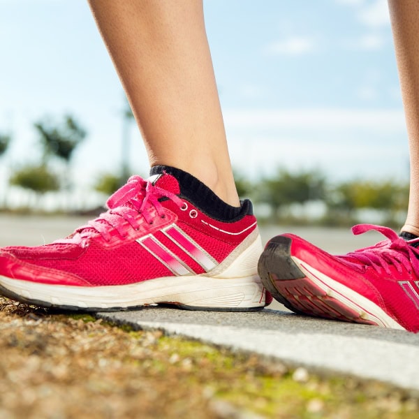 Runner feet trainers