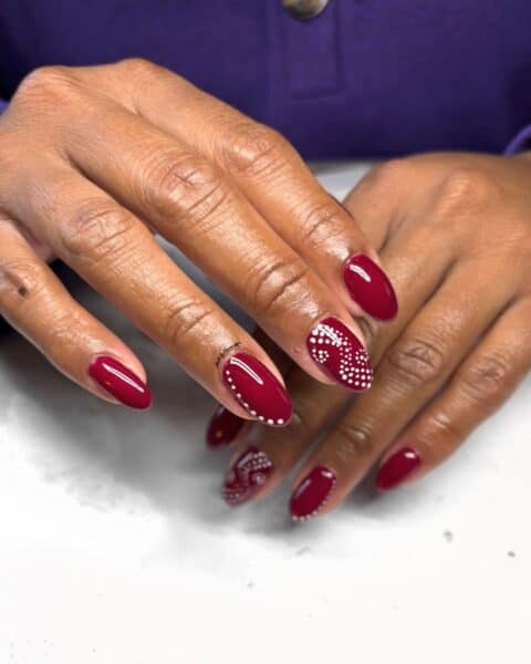 Image courtesy of instagram.com:nails by kasia milton keynes