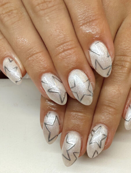Image courtesy of Instagram.com/nails.by.avakate