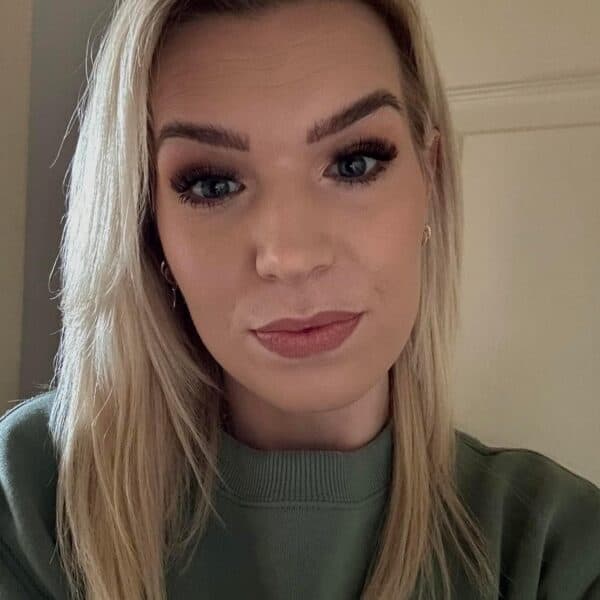 Katie Turner Headshot