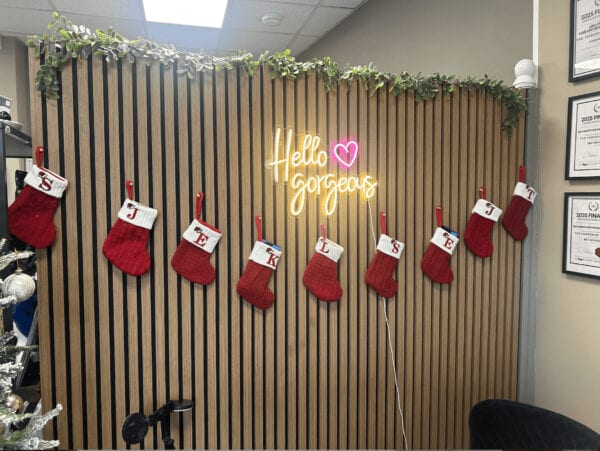 Image courtesy of Instagram.com/lisamarieshairandbeautylounge